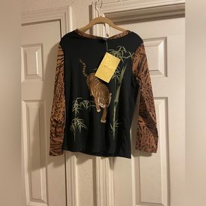 Women’s In Encore long sleeve VTG animal print Tiger shirt NWT